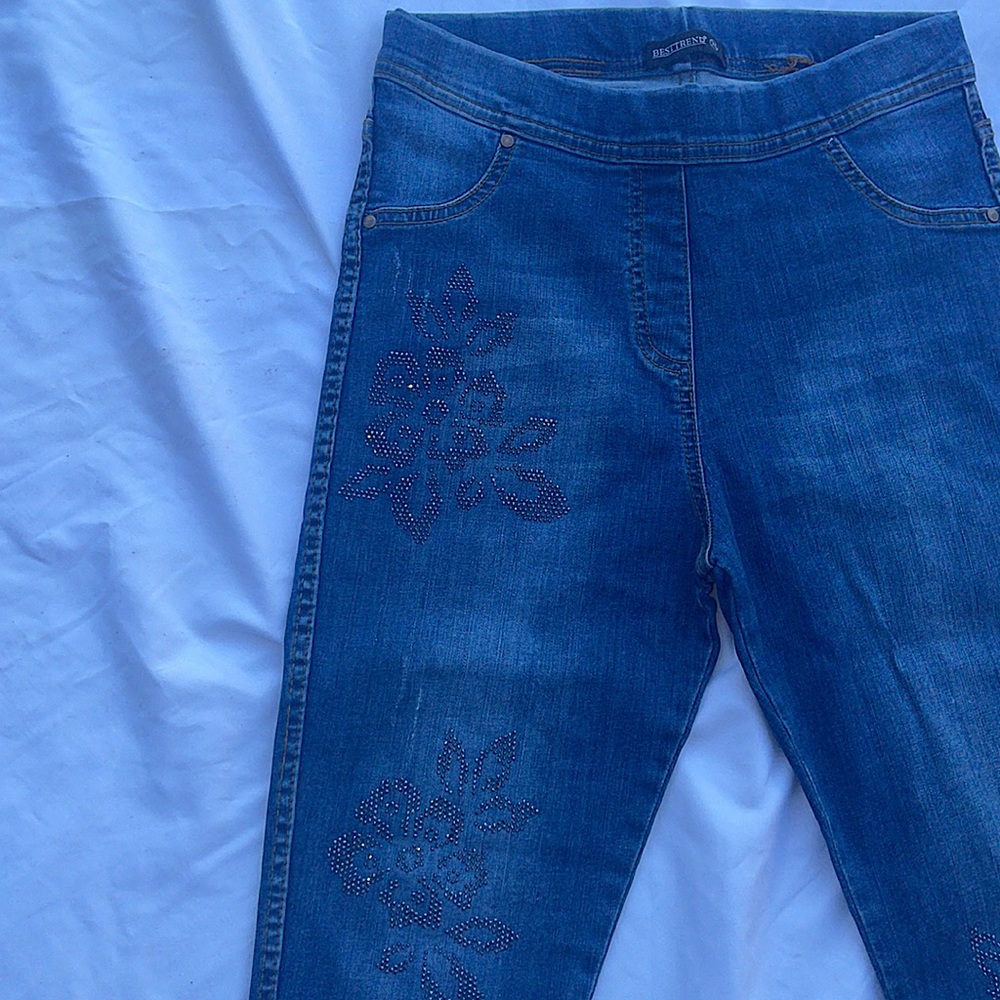 DENIM SKINNY JEANS!
